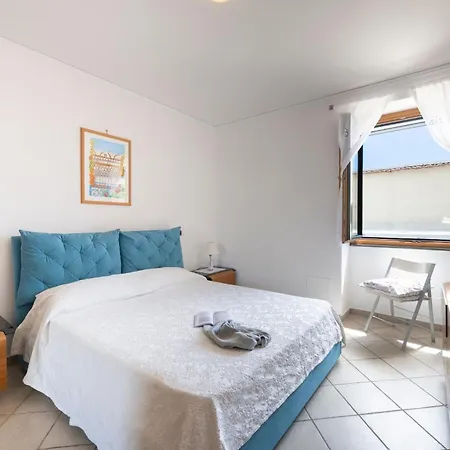Apartment Casa Tonia Comfortable With Partial Sea View By Maravista Praiano